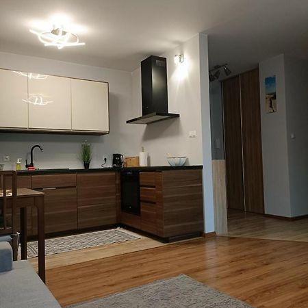 Appartement Powstancow 32 à Zielonka  Extérieur photo